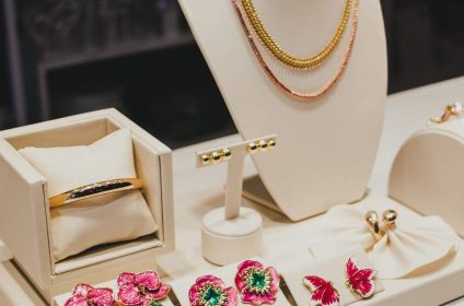 redantex fabricante expositores embalagens vitrines joias