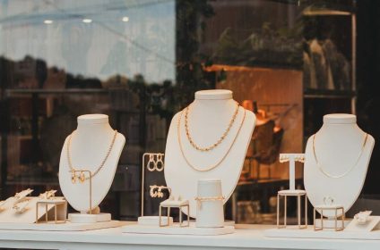 redantex fabricante expositores embalagens vitrines joias