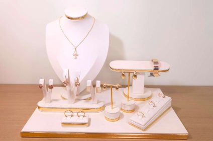 didhara expositores semijoias e joias