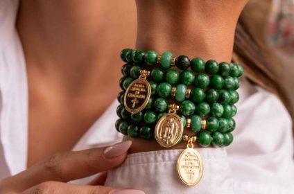 fabricante semijoias exclusivas pedra bruta